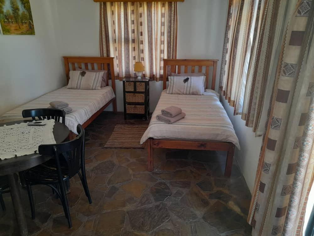 Ombo Rest Camp Hotel Okahandja Buitenkant foto