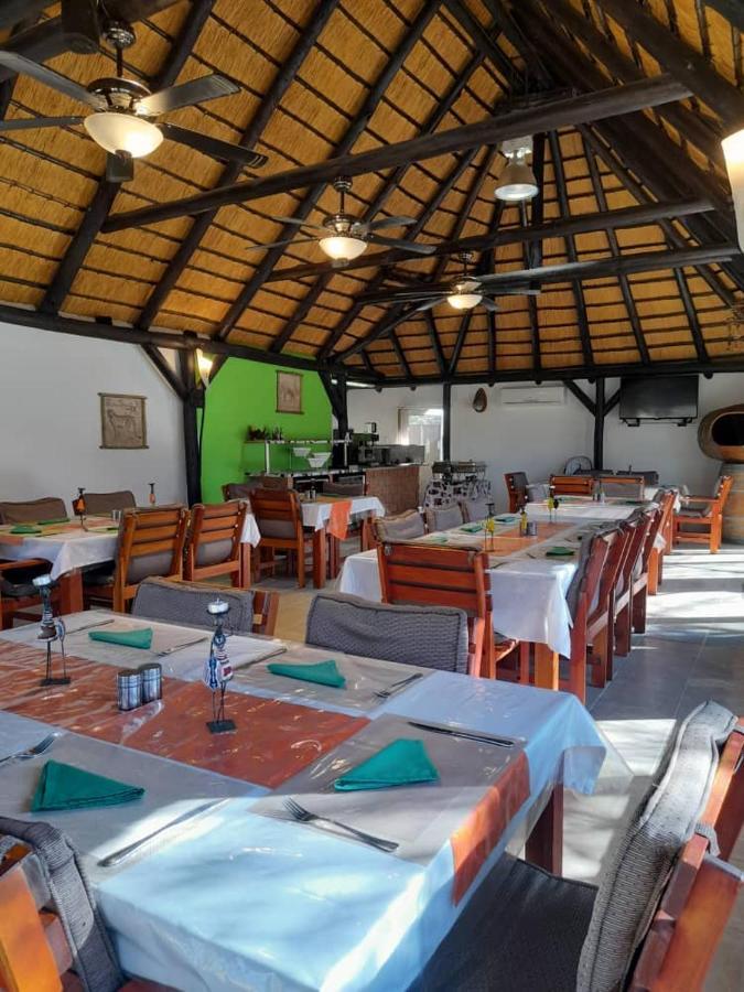 Ombo Rest Camp Hotel Okahandja Buitenkant foto