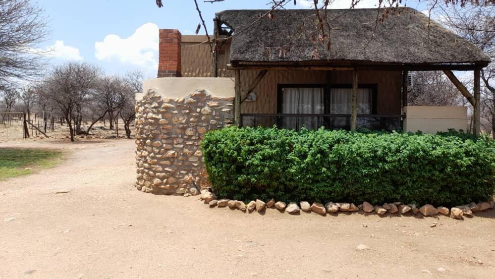 Ombo Rest Camp Hotel Okahandja Buitenkant foto
