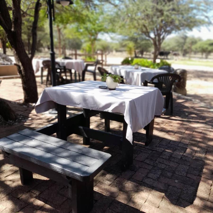 Ombo Rest Camp Hotel Okahandja Buitenkant foto
