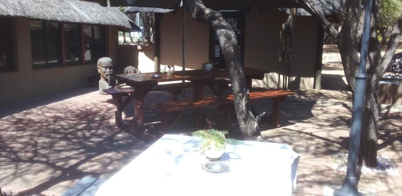 Ombo Rest Camp Hotel Okahandja Buitenkant foto