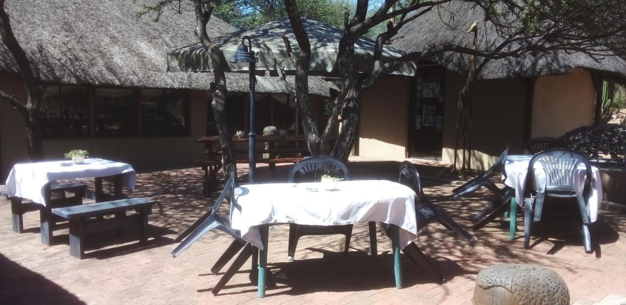 Ombo Rest Camp Hotel Okahandja Buitenkant foto