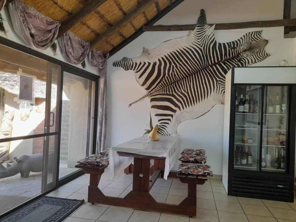 Ombo Rest Camp Hotel Okahandja Buitenkant foto