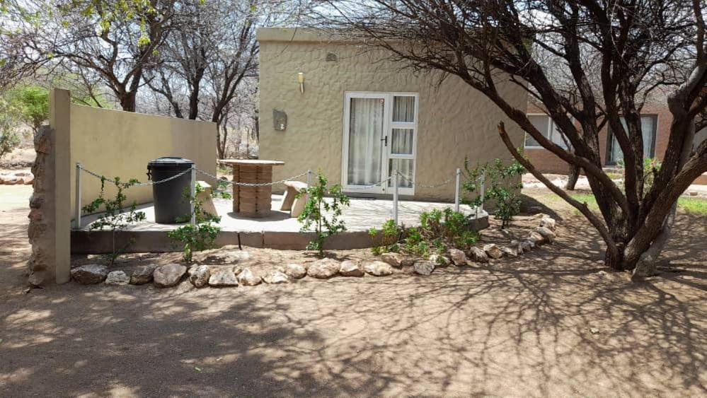 Ombo Rest Camp Hotel Okahandja Kamer foto