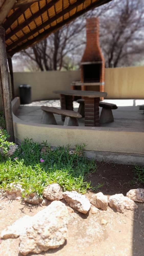 Ombo Rest Camp Hotel Okahandja Kamer foto