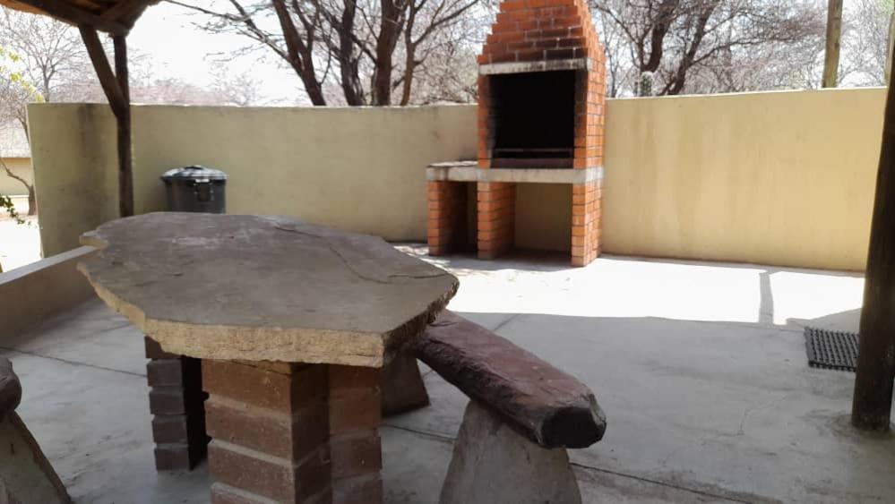 Ombo Rest Camp Hotel Okahandja Kamer foto