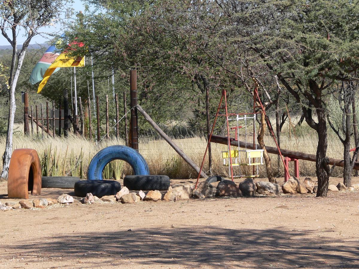 Ombo Rest Camp Hotel Okahandja Buitenkant foto